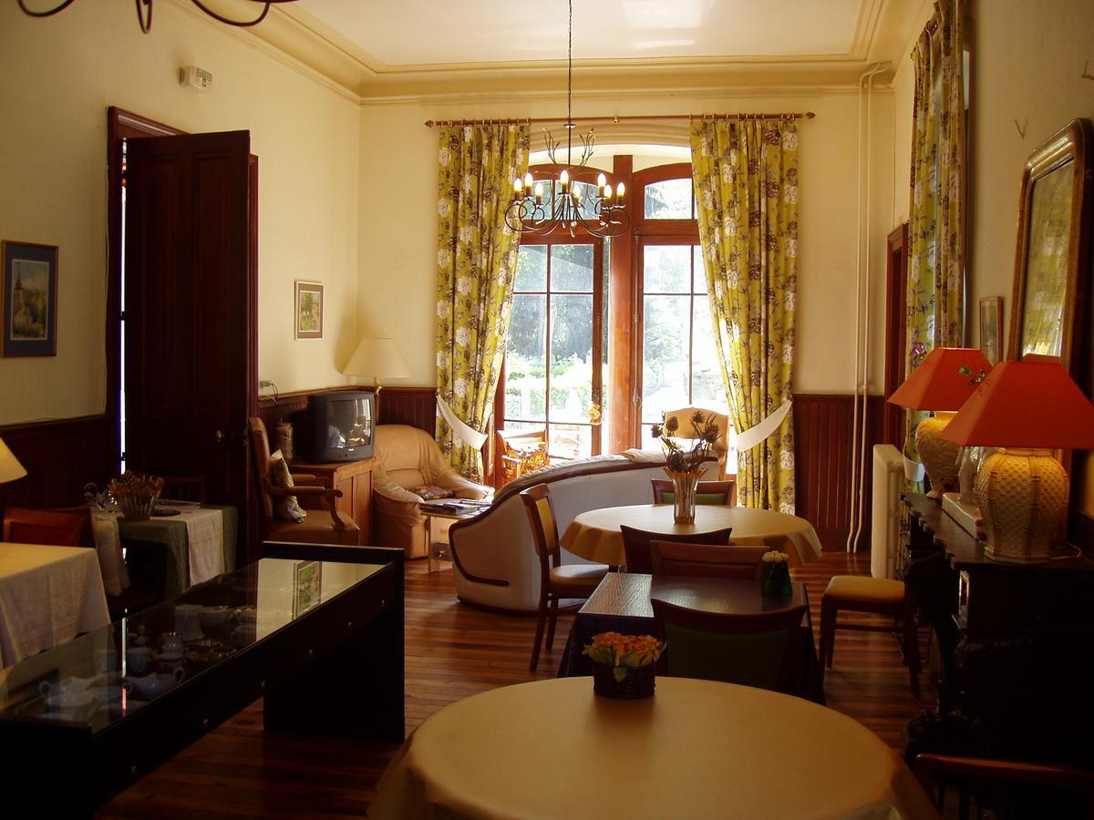 Bed and Breakfast Castel De La Pique Bagneres-de-Luchon Экстерьер фото